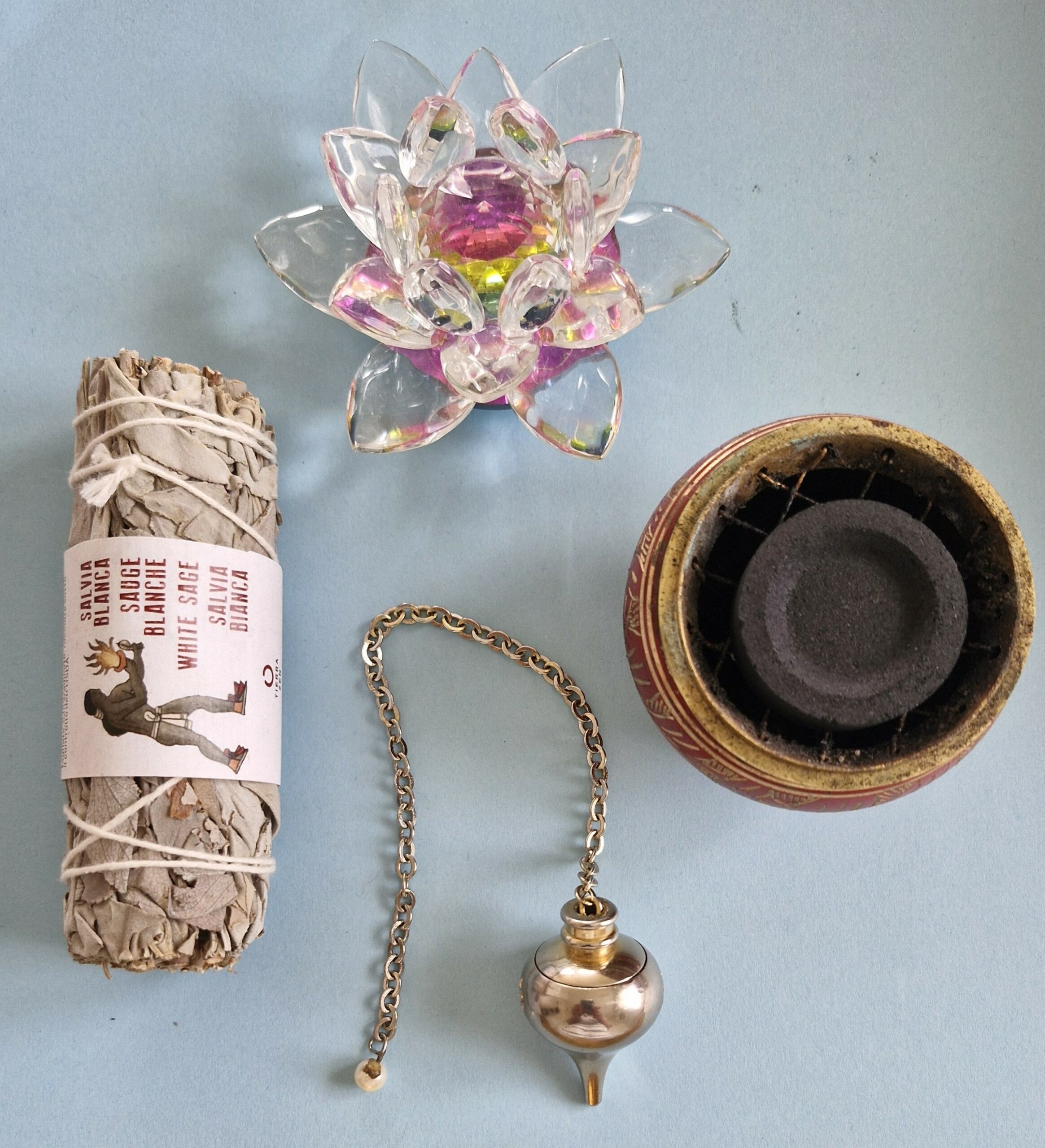 pendule et objet divinatoire coco